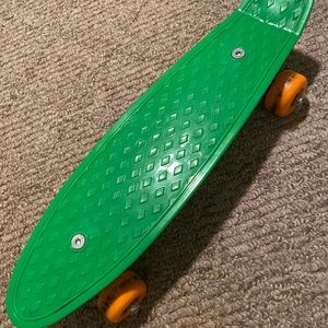 Kids mini skateboard
